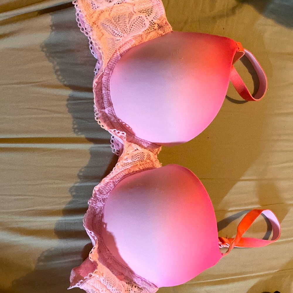 No Boundaries bra pink with lace size 36A new never worn
